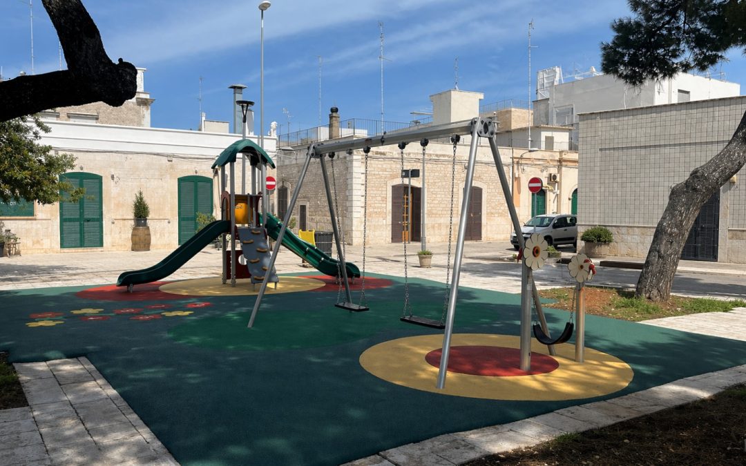 Inaugurata la nuova area giochi riqualificata di piazza San Francesco a Santo Spirito