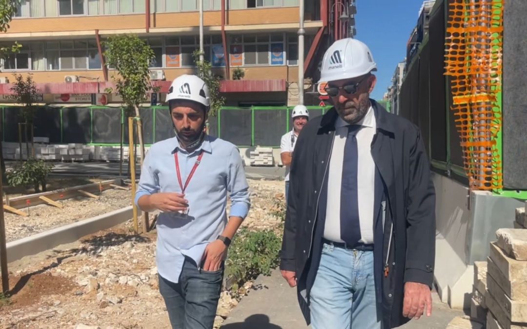 Cantiere di riqualificazione di piazza Moro il sopralluogo del sindaco Leccese: “chieste garanzie su riapertura strada per allentare disagi per natale”