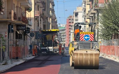 BRT – proseguono i lavori della linea Lilla, ecco come sarà la corsia preferenziale e le fermate in corso Benedetto Croce. Riaperto al transito delle auto nel tratto compreso tra via Laterza e via Monfalcone