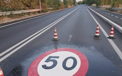 Manutenzione strade e marciapiedi nei cinque municipi: proseguono gli interventi nel municipio 4 con il rifacimento degli asfalti a Ceglie, su viale Europa arriva la nuova segnaletica orizzontale per indicare i limiti massimi di velocità. Scaramuzzi: “andiamo avanti con il piano straordinario per la cura delle strade cittadine”