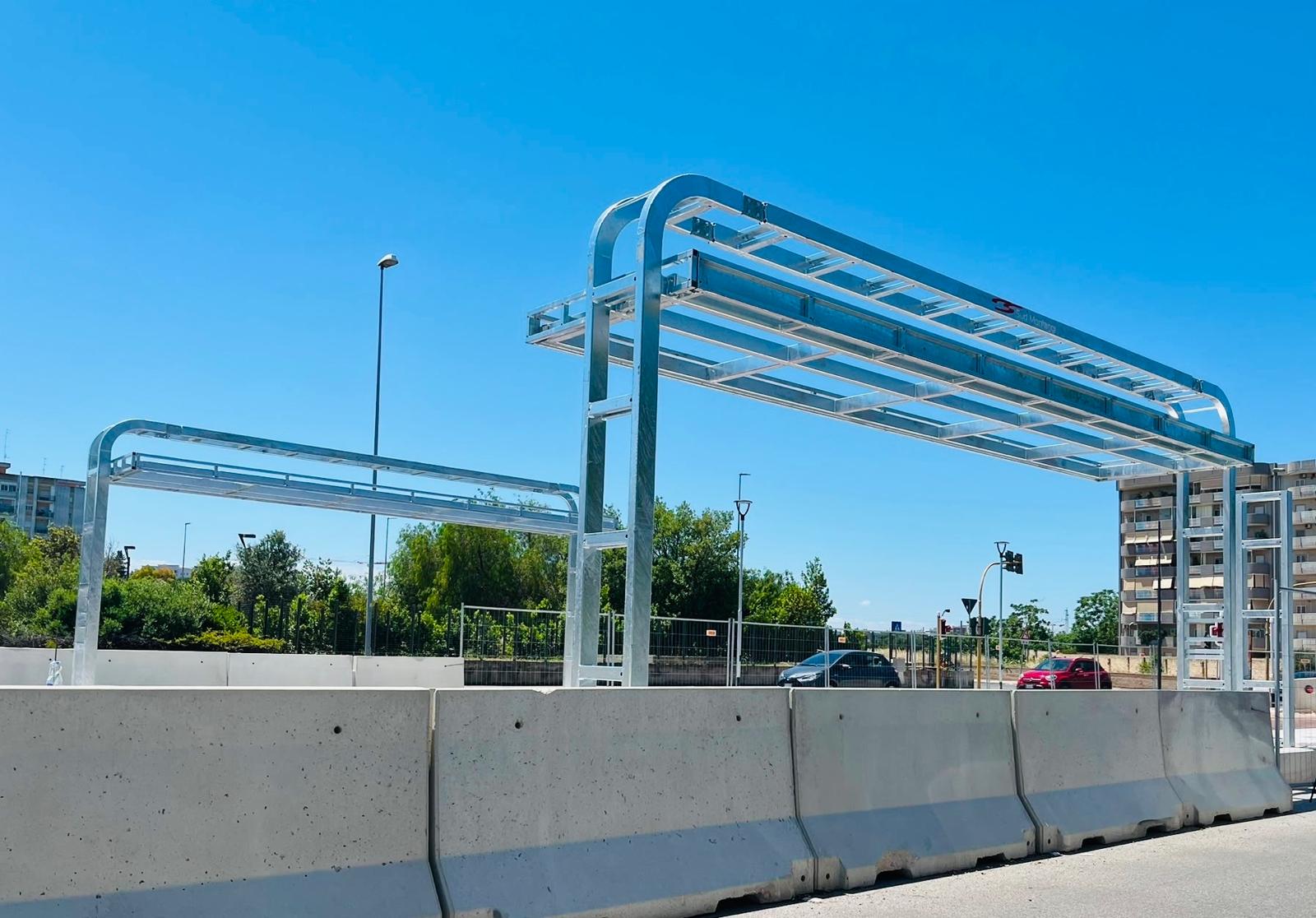 11-06-26 BRT partito montaggio 83 pensiline tecnologiche
